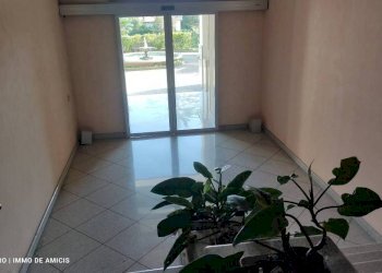 ingresso - Magazzino Bordighera - foto 2