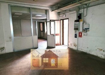 Interno non residenziale - Magazzino via Vingone, Campi Bisenzio - foto 4