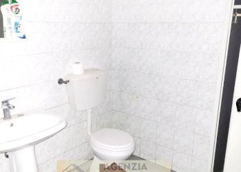 Bagno - Magazzino via Vingone, Campi Bisenzio - foto 8