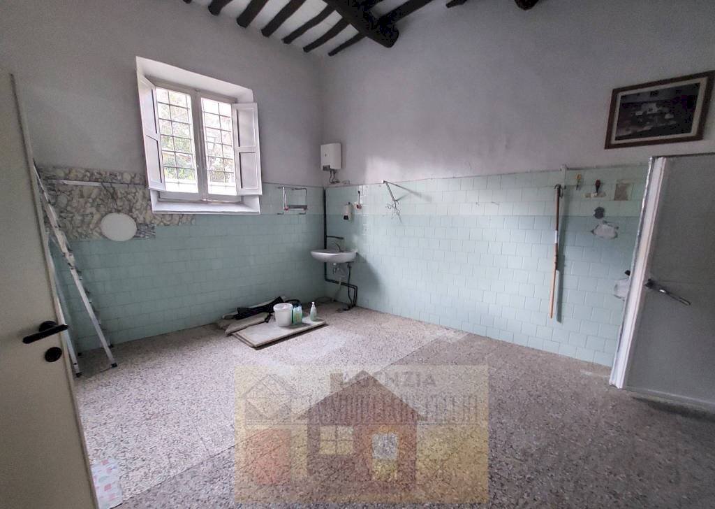 Vista - Negozio via Giuseppe Mazzini, Signa - foto 1