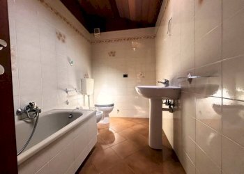Bagno - Four-room apartment via Camillo Benso di Cavour, 5, Tavagnasco - photo 16