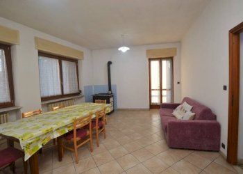 Salone - Villa via M. Chiesa n 19, San Giorgio Canavese - foto 4