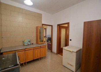 Cucina - Villa via M. Chiesa n 19, San Giorgio Canavese - foto 7