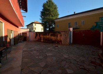 Giardino - Villa via M. Chiesa n 19, San Giorgio Canavese - foto 14