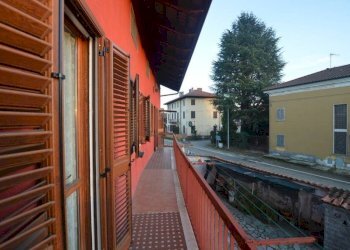 Balcone - Villa via M. Chiesa n 19, San Giorgio Canavese - foto 15