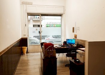 stanza - Commercial Premises Via Madonna delle Rose 15, Torino - photo 3