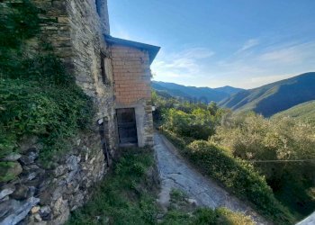 Immagine WhatsApp 2024-09-10 ore 10.12.16_dbc46a21 - Rustico Via IV Novembre, Molini di Triora - foto 4