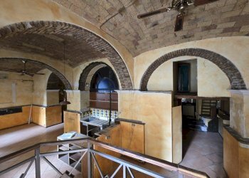 3.jpg - Locale Commerciale Via dei Volsci 105, Roma - foto 4