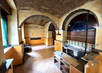 4.jpg - Locale Commerciale Via dei Volsci 105, Roma - foto 5