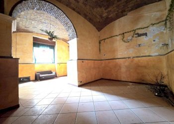 9.jpg - Locale Commerciale Via dei Volsci 105, Roma - foto 10