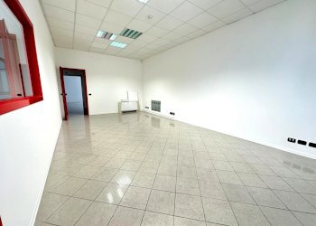 Ufficio2 - Show room via dei mestieri 8, Concorezzo - photo 13