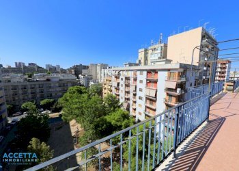 balcone - Four-room apartment Via Venezia 25, Taranto - photo 3