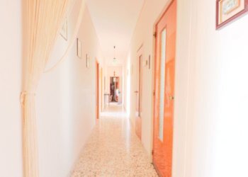 corridoio - Four-room apartment Via Venezia 25, Taranto - photo 16