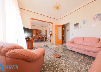 sala - Four-room apartment Via Venezia 25, Taranto - photo 19