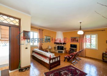 Villa Aprilia - photo 18