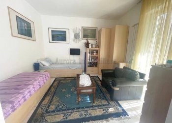 Three-room apartment Corso Europa, Borghetto Santo Spirito - photo 11