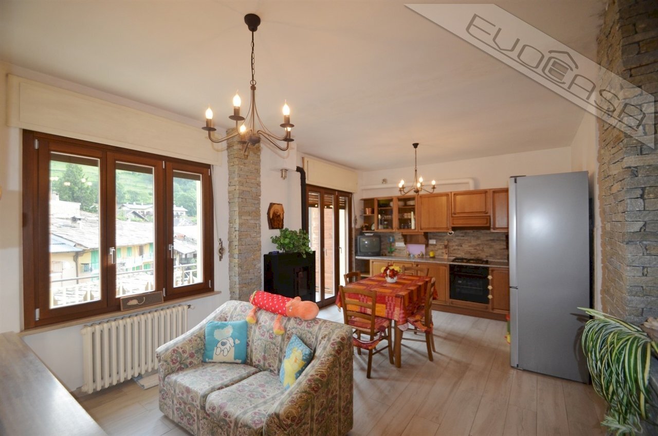 Three-room apartment Via Nazionale 52, Roure - photo 1