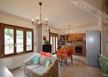 Trilocale Via Nazionale 52, Roure - foto 1