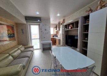 Salone - Quadrilocale via Pierluigi Palestrina, Torino (zona Aurora) - foto 2