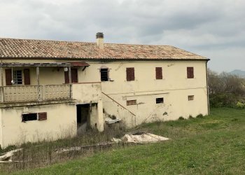 img_7010 - Casa Colonica Agugliano - foto 6