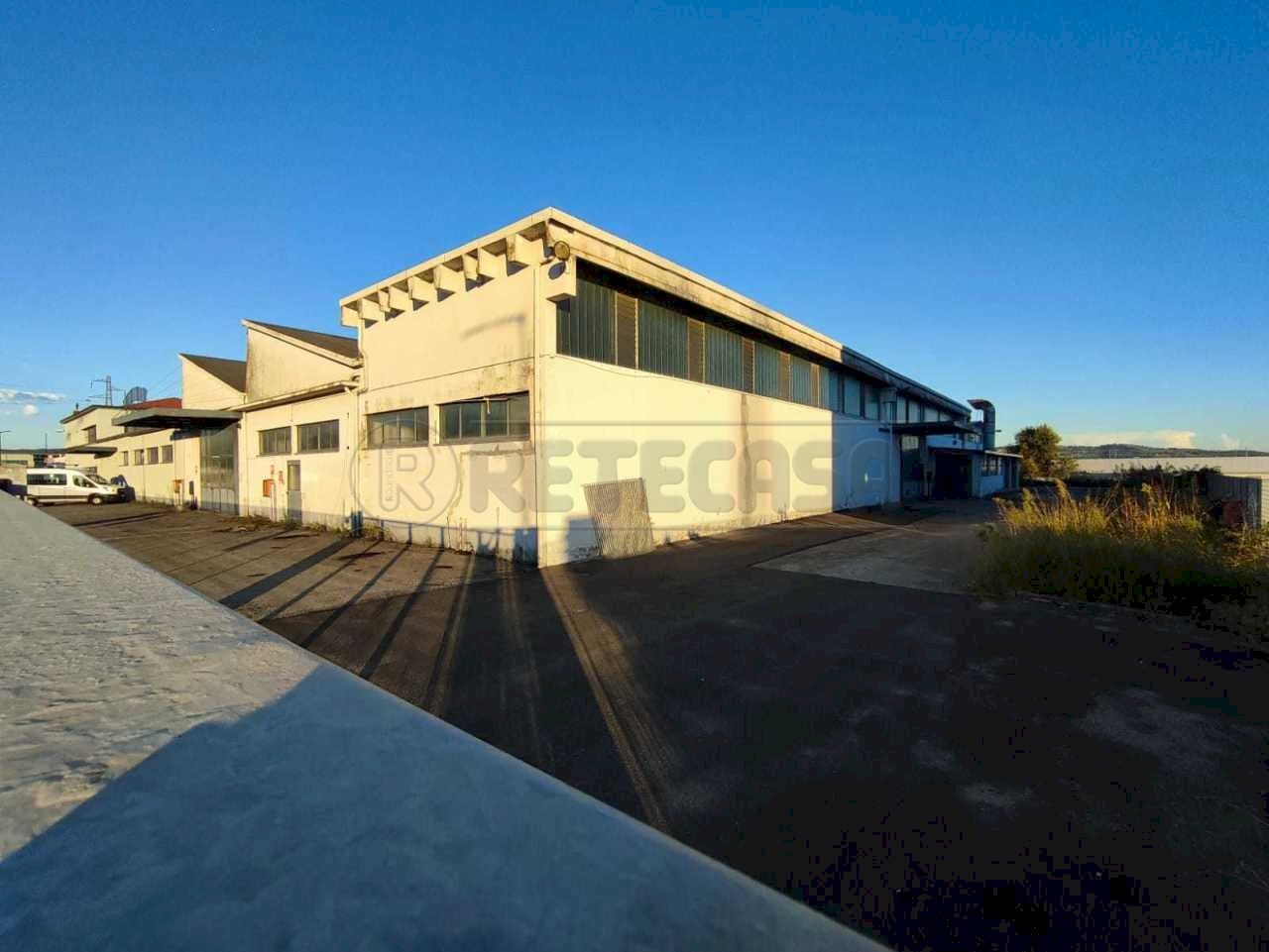 ESTERNO - Commercial Premises Località Fracanzana 39, Montebello Vicentino - photo 3