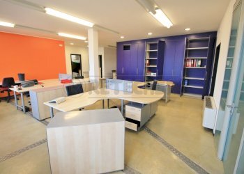 IMG_0042.JPG - Locale Commerciale Località Fracanzana 39, Montebello Vicentino - foto 16