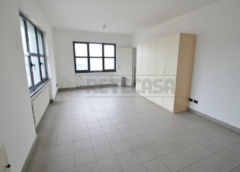 IMG_0101.JPG - Locale Commerciale Località Fracanzana 39, Montebello Vicentino - foto 29