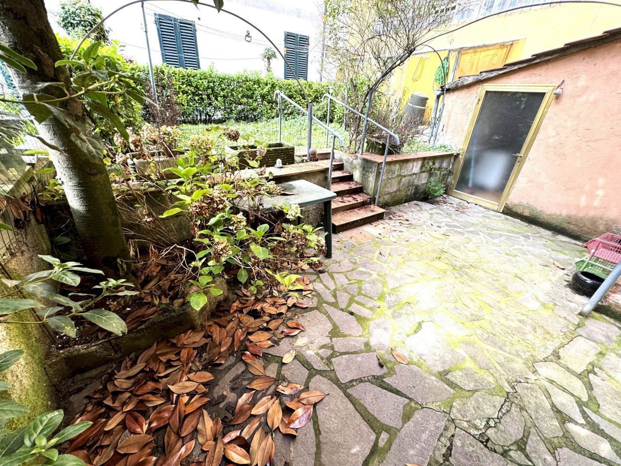 giardino - Villa Via del Bisenzio, Vernio - foto 1