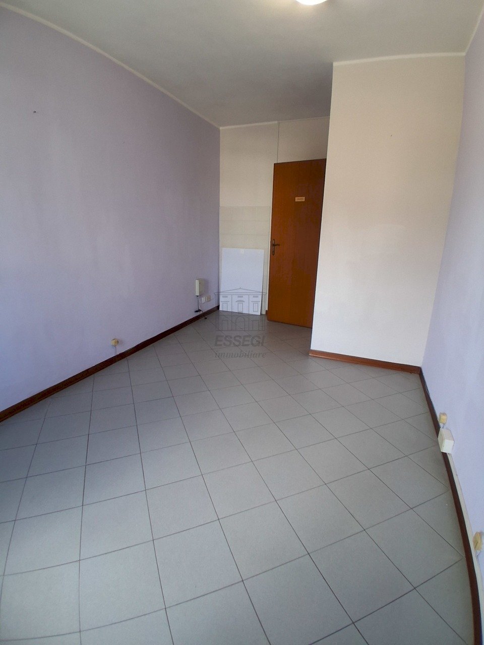 INTERESSANTE UFFICIO posto a S. Anna (3).jpg - Office Viale G. Puccini 1660, Lucca - photo 3