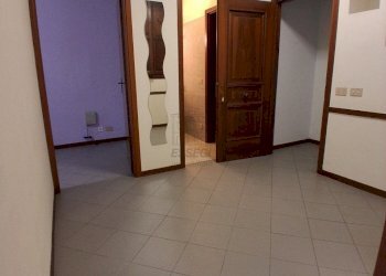 INTERESSANTE UFFICIO posto a S. Anna (13).jpg - Ufficio Viale G. Puccini 1660, Lucca - foto 1