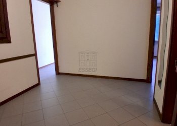 INTERESSANTE UFFICIO posto a S. Anna (8).jpg - Ufficio Viale G. Puccini 1660, Lucca - foto 5