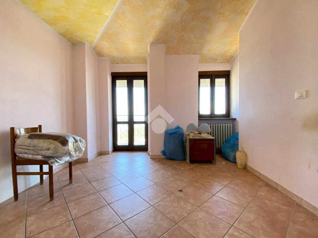 Casa indipendente Piazza Monnet Enrico, Prarostino - foto 2