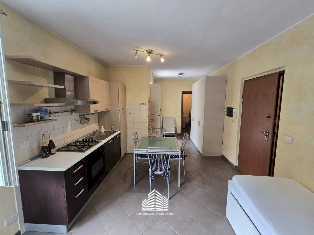 cucina - Appartamento strada San Michele, 22, Bra - foto 3