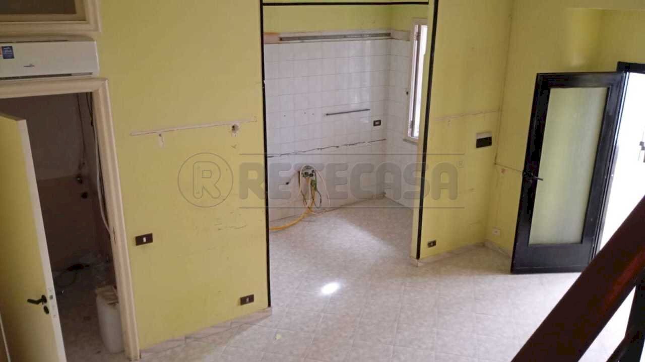 IMG-20241031-WA0003.jpg - Casa semi indipendente Via Cavour, Marcianise - foto 2