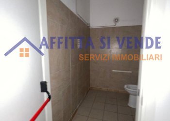 bagno - Commercial Premises Via Europa 46, Siracusa - photo 22