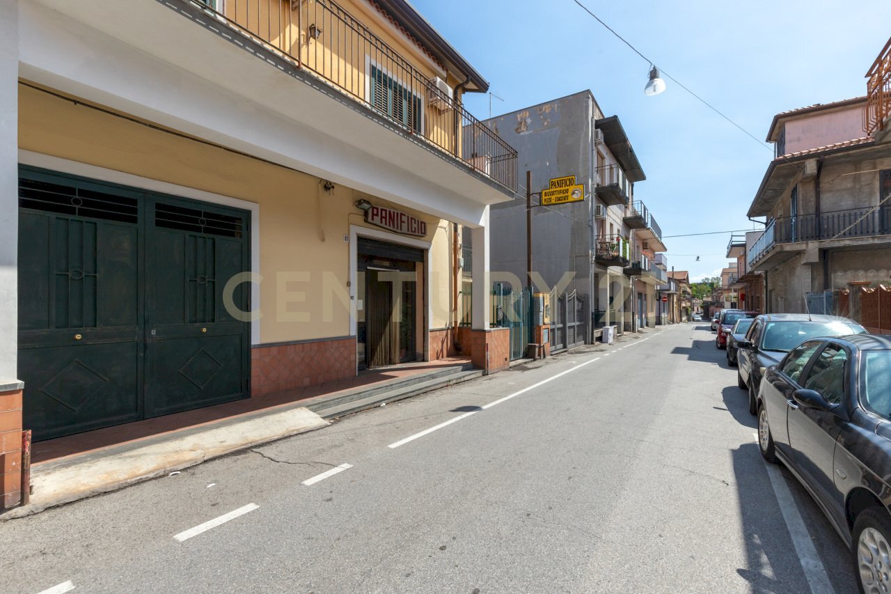 Via degli Ulivi 89 (1).jpg - Locale Commerciale Via Ulivi 87, San Gregorio di Catania - foto 1