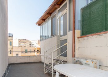 Terrazzo fronte camera (2).jpg - Bilocale Cagliari - foto 19