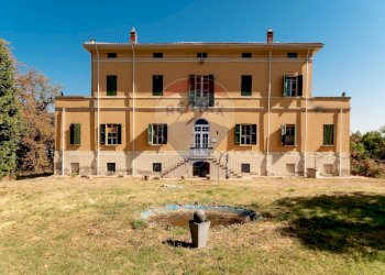 Villa via sant'antonio, 14 
 Monteveglio, Valsamoggia (zona Torrazzi) - foto 1