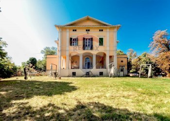 Villa via sant'antonio, 14 
 Monteveglio, Valsamoggia (zona Torrazzi) - foto 9