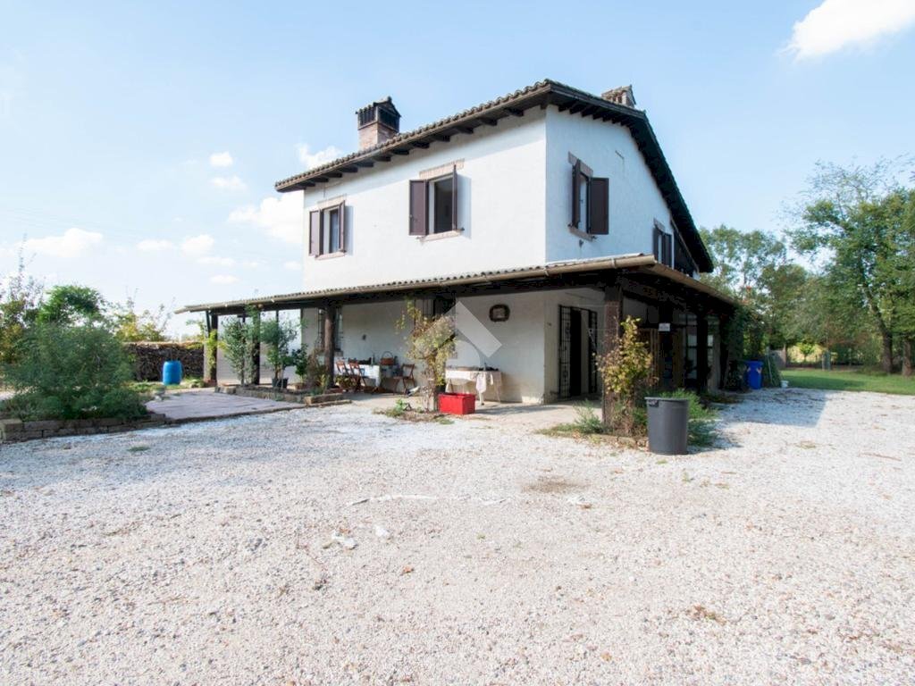 Casa indipendente via roosevelt, Carpi - foto 1