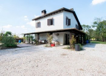 Casa indipendente via roosevelt, Carpi - foto 1