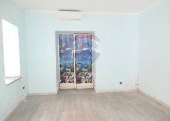 Negozio Trav.Cappuccini III, Pozzuoli - foto 1