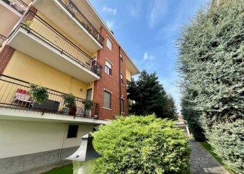 Facciata - Quadrilocale via Superga, 13, Carmagnola - foto 4