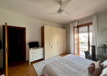 Camera da letto - Quadrilocale via Superga, 13, Carmagnola - foto 24