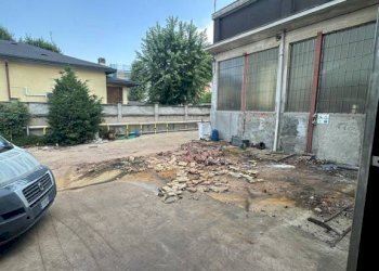 Zona - Capannone Castellanza - foto 1