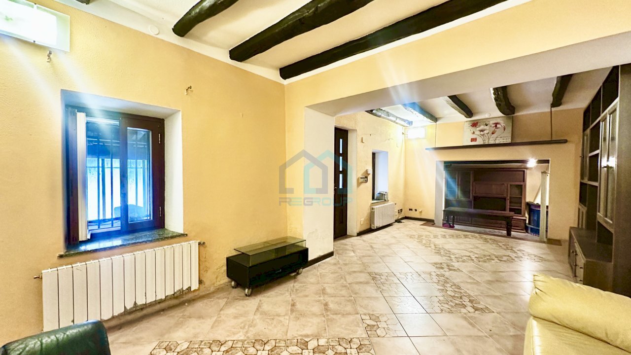 ZONA LIVING - Villa Località Bricco 1, Altare - foto 1