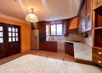 CUCINA - Villa Località Bricco 1, Altare - photo 4