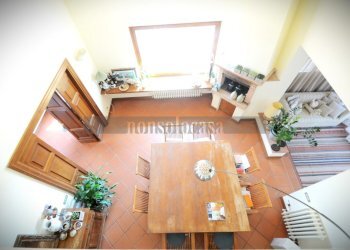 SALA DA PRANZO PRIMO LIVELLO - Villa Strada Del Brozzo 456, Perugia - foto 5
