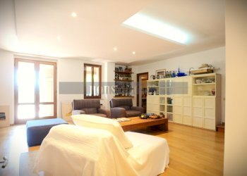 SALA TAVERNA - Villa Strada Del Brozzo 456, Perugia - foto 26