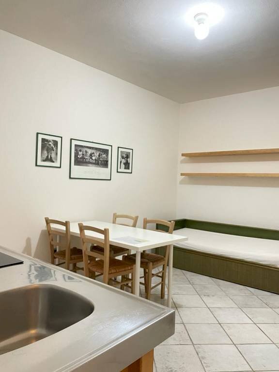 Camera da letto - Monolocale via Moretto, Brescia (zona Centro Storico) - foto 2